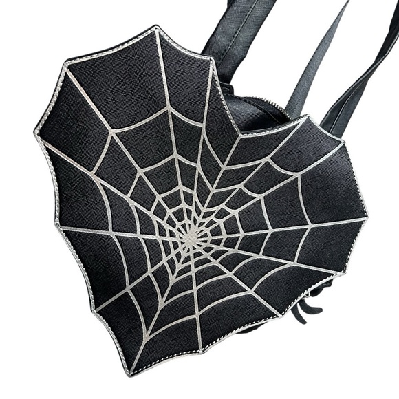 Mad Engine Spiderweb Heart Backpack Purse Goth Halloween Punk main image 5
